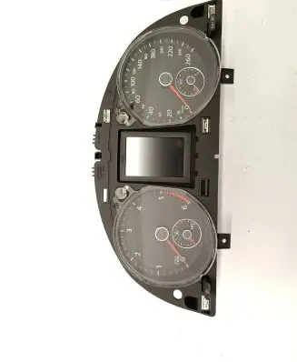Volkswagen PASSAT B7 Speedometer (instrument cluster) 3AA920870D A2C53439625