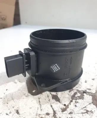 BMW 5 E60 E61 Mass air flow meter 8509725