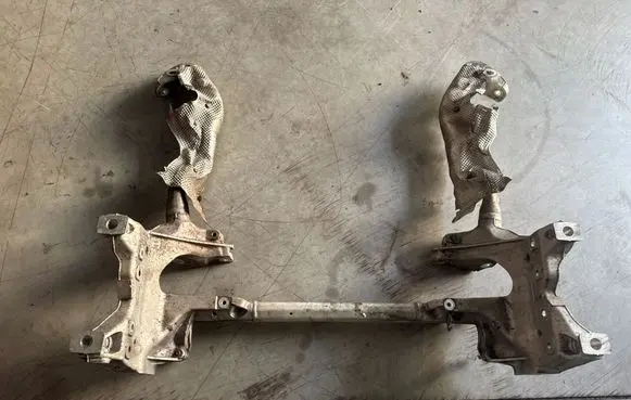 Audi Q7 4M Front subframe 4M0399315Q