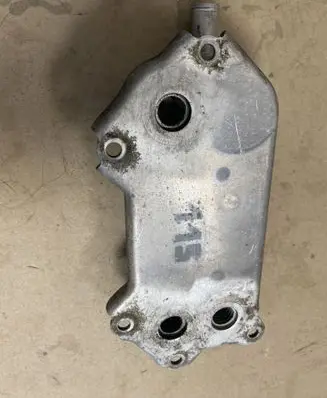 Toyota RAV 4 (XA40) Oil filter mounting bracket 157100R011