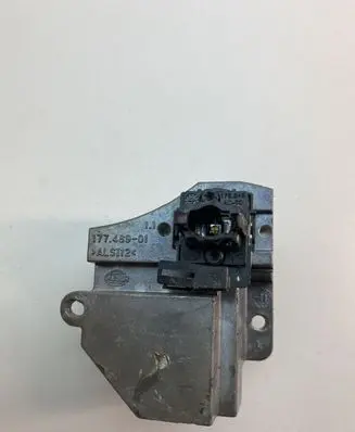 Audi A6 C7 Voltage converter/converter module 17748901