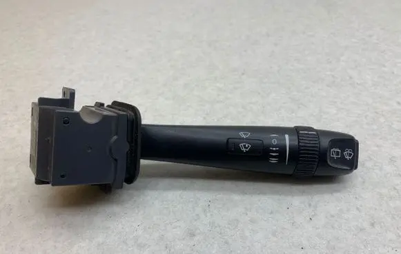Volvo XC70 Wiper control stalk 30768101 05W38D