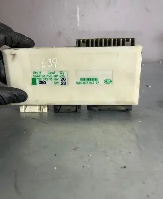 BMW 5 E39 Comfort/convenience module 61356901225 12037310