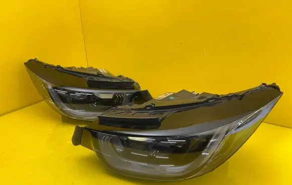 BMW i3 Headlight/headlamp 9853413-03
