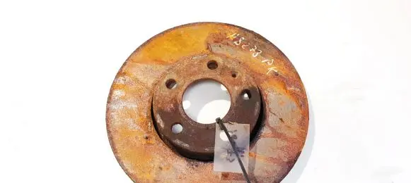 Audi A4 S4 B5 8D Front brake disc ventiliuojamas