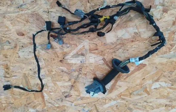 Ford Mustang V EUR ISO radio connector WIAZKA12