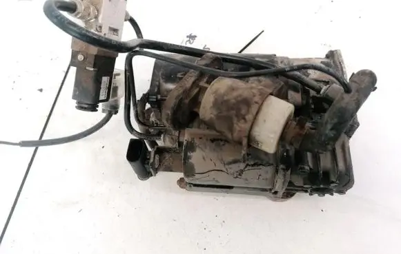 Iveco Daily 40.8 Air suspension compressor/pump 