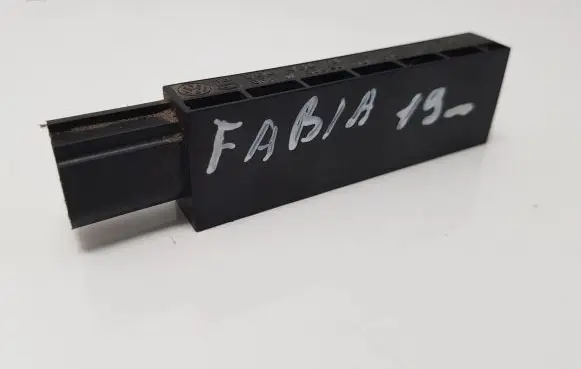 Skoda Fabia Mk3 (NJ) Keyless system antenna 5Q0962131