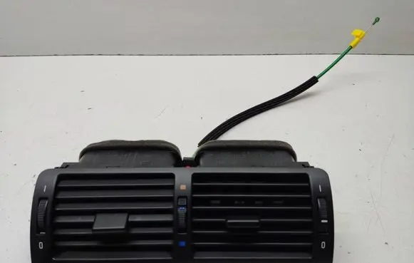 BMW 3 E46 Dash center air vent grill 8361895 8363199 8370741