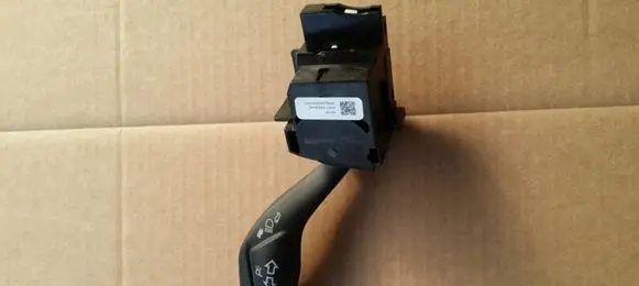 Ford Focus Other switches/knobs/shifts AV6T13335AE