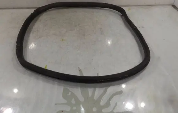 Citroen Berlingo Rubber seal rear door 