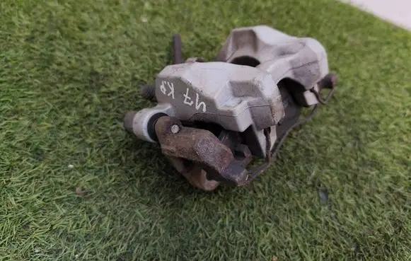 Rear brake caliper