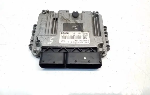 KIA Sportage Engine control unit/module 0281019640 3912002A052