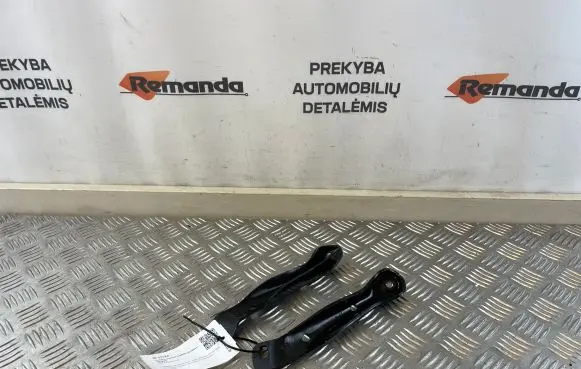 BMW 5 G30 G31 G38 Sway bar bush bracket, front 6864578