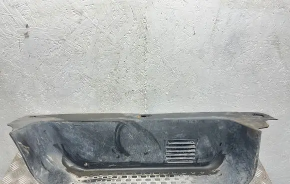 Opel Vivaro Front sill trim cover 768510190R