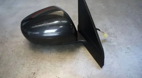 Suzuki Vitara (LY) Front door electric wing mirror 