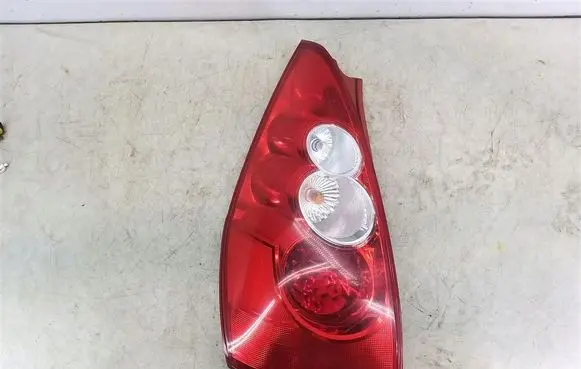 Mazda 5 Rear/tail lights 