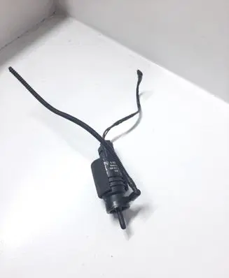 BMW 3 E46 Windscreen/windshield washer pump 8362154