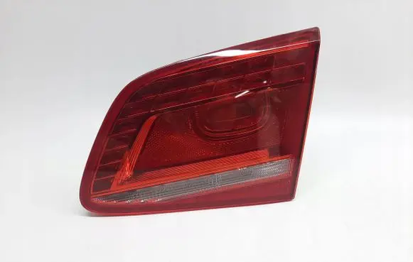 Volkswagen PASSAT B7 USA Rear/tail lights 3AE945308D