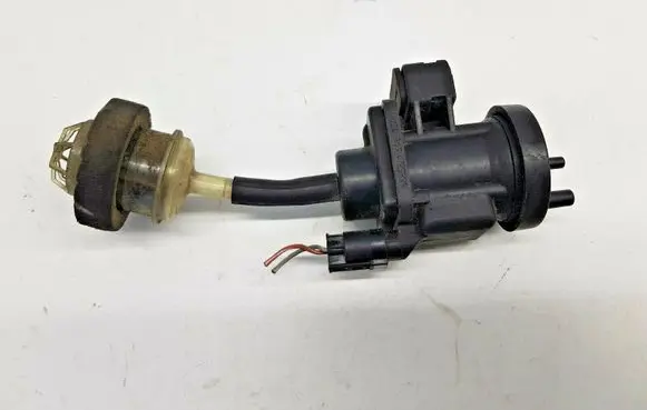 Mercedes-Benz E W210 Vacuum valve A0005450427