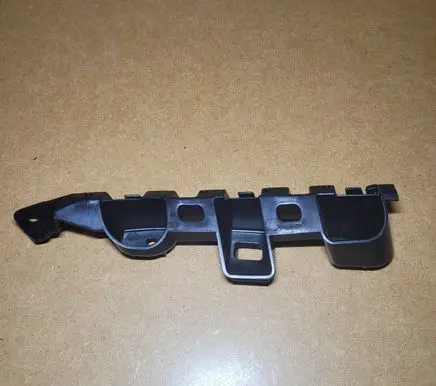 Volkswagen PASSAT B7 Front bumper mounting bracket 3AA807184