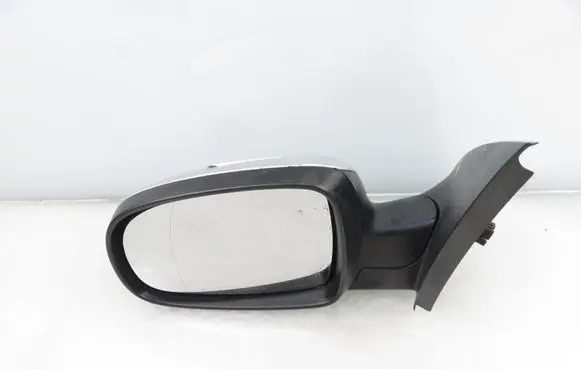Opel Corsa C Front door electric wing mirror 