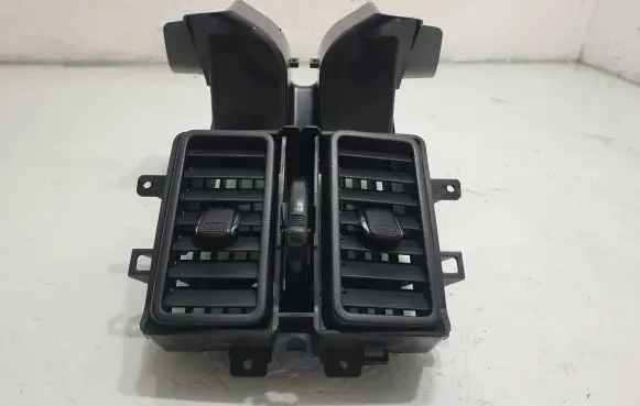 Jeep Grand Cherokee Rear air vent grill C01367009BL