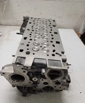Renault Master III Engine head 110426655R 130C07155R