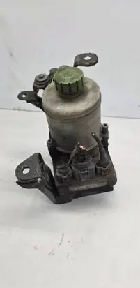 Volkswagen Polo IV 9N3 Power steering pump 6Q0423155AA