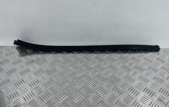 Mercedes-Benz GLC X253 C253 Windshield trim A2536905900 529021 11800356A