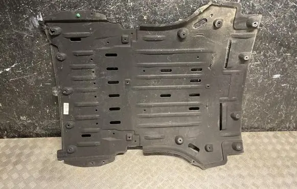 Polestar 4 Pickup box liner 6608125088