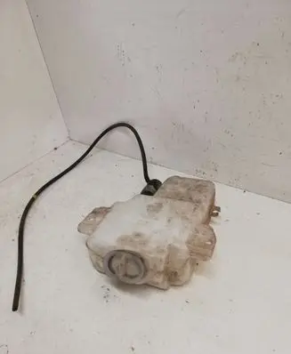 Mitsubishi Pajero Windshield washer fluid reservoir/tank 060351507
