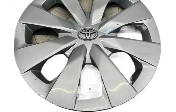 Toyota Corolla E210 E21 R15 wheel hub/cap/trim 426020550 OYT25415