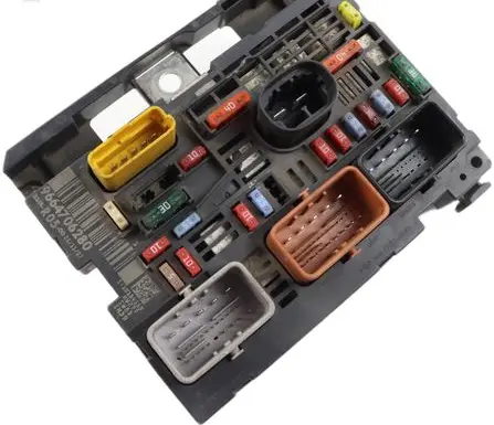 Citroen Berlingo Fuse module 9664706280