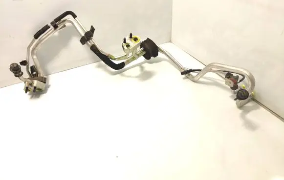 Volvo V60 Air conditioning (A/C) pipe/hose 31332763