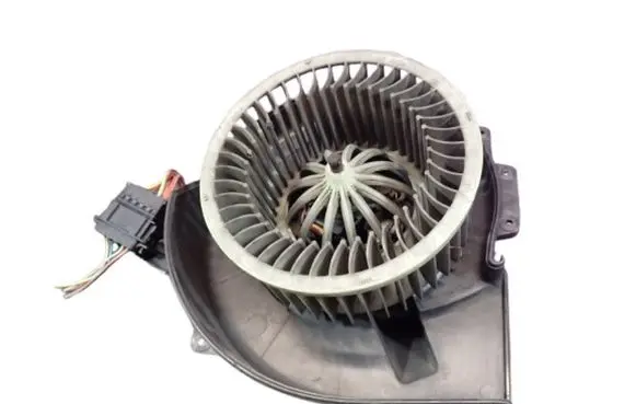 Volkswagen Polo Heater fan/blower 6Q1819015C