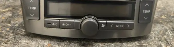 Toyota Avensis T250 Climate control unit