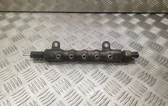 Toyota Corolla Verso AR10 Fuel main line pipe