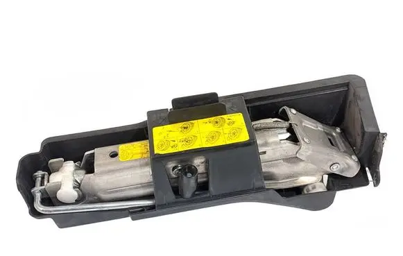 Audi A6 S6 C6 4F Other under body part 4F0011031