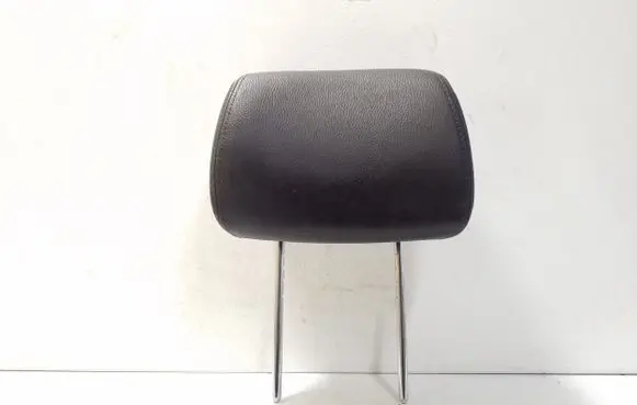 Chevrolet Captiva Front seat headrest 