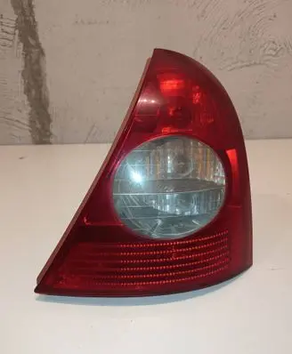 Renault Clio II Rear/tail lights 8200071414 X65PH2