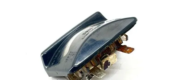 Volvo 760 Number plate light 22821R4
