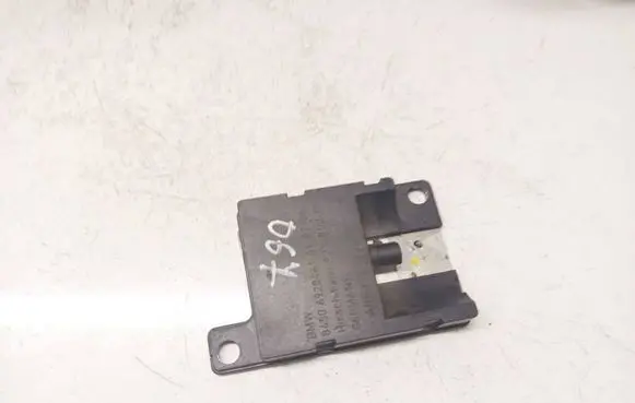 BMW 5 E60 E61 Antenna control unit 84506928461 8450692846101