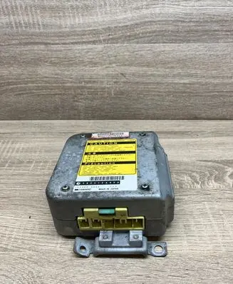 Subaru Impreza I Airbag control unit/module 98221FA000 1523000405