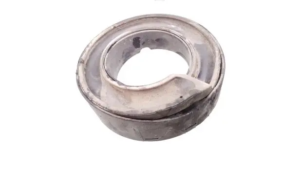 Volkswagen Touareg I Front coil spring rubber mount 7P0411189A