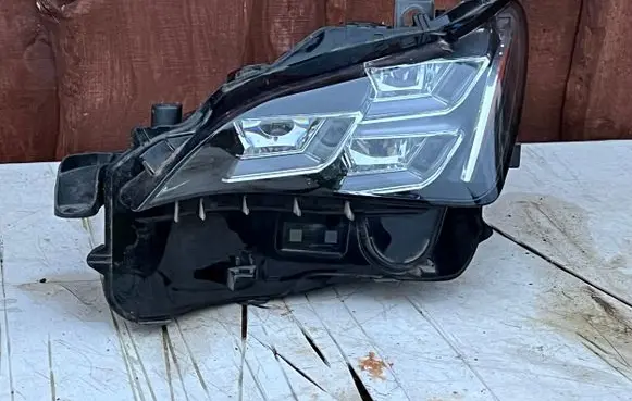 Lexus RC Headlight/headlamp