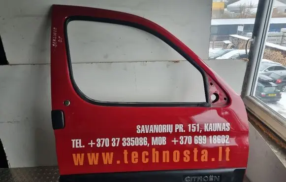 Citroen Berlingo Front door
