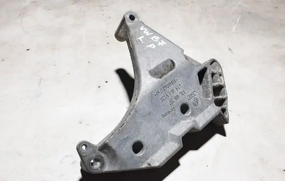 Engine mounting bracket