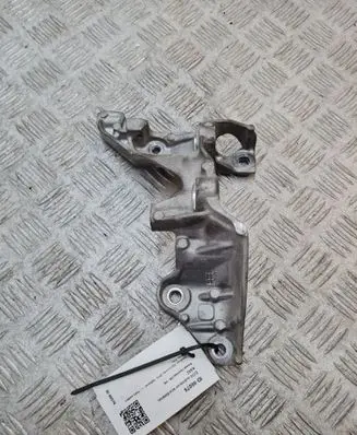 Nissan Qashqai EGR valve cooler bracket A6261410040