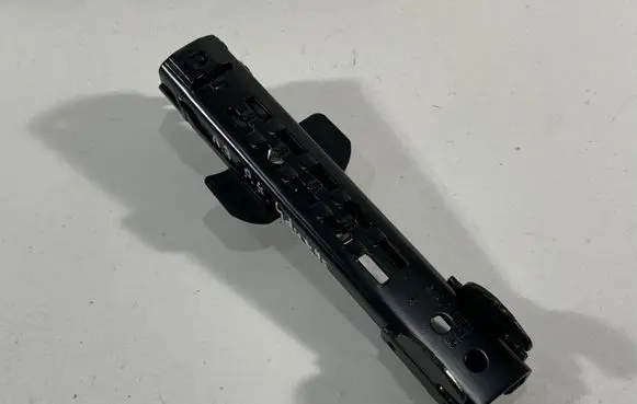 Audi A3 S3 A3 Sportback 8P Seat belt adjustment motor 8E0857833F